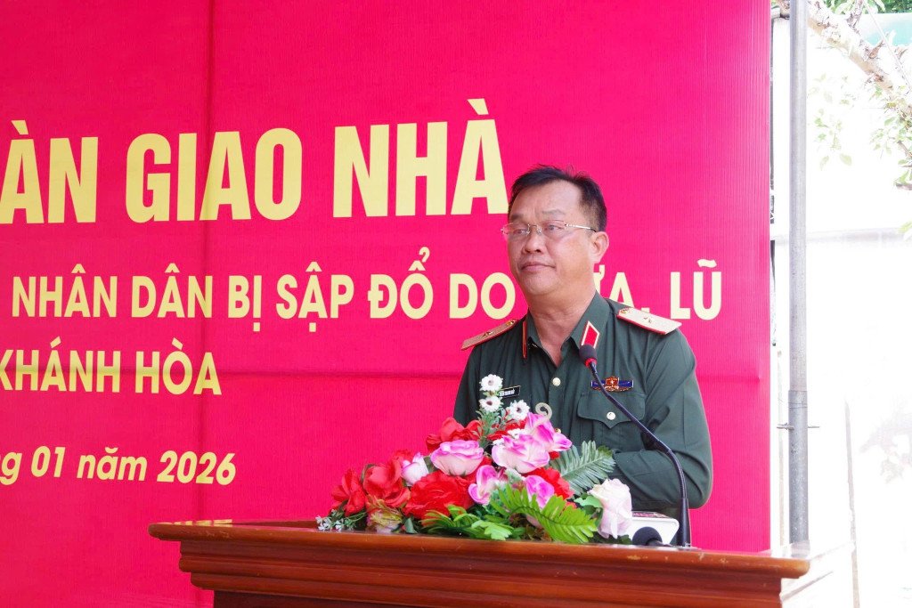 Thiếu tướng Trần Thanh Hải, Phó tư lệnh Quân khu 5 phát biểu tại buổi lễ (Ảnh: Thanh Huy)