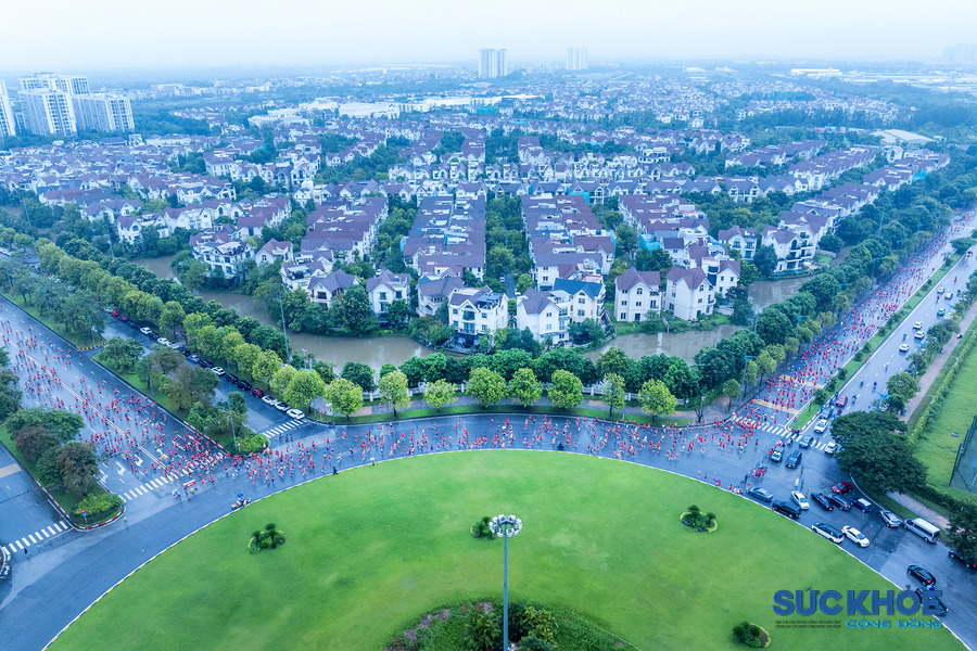 Giải Marathon Quốc tế Hà Nội mùa 4 góp phần lan tỏa tinh thần sống khỏe từ mỗi bước chạy