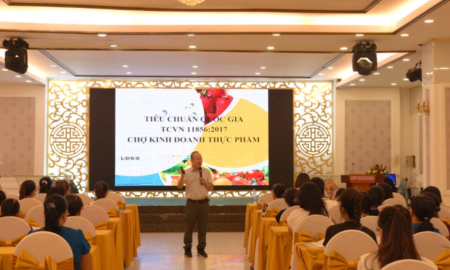 Ông Lê Viết Thận, Chuyên viên phòng ATTP Sở Y tế cung cấp một số thông tin về mô hình 
