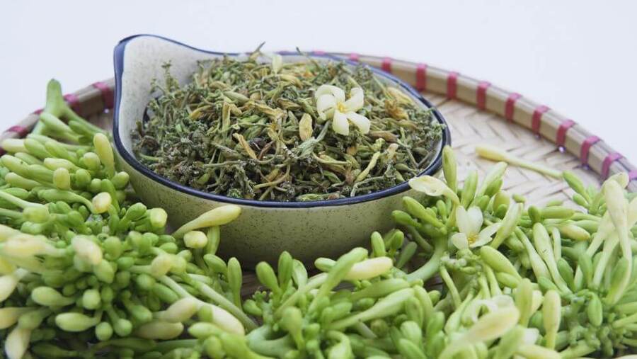 Đu đủ là loài cây thân thuộc, có vị đắng đặt trưng (Ảnh minh họa) 