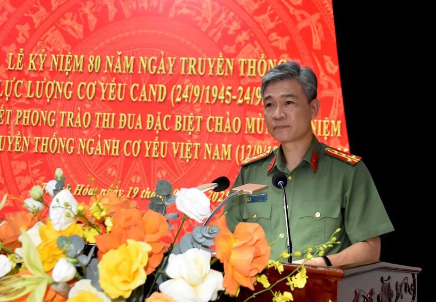 Đại tá Nguyễn Anh Tuấn, Phó Giám đốc Công an tỉnh Thanh Hóa phát biểu tại buổi lễ