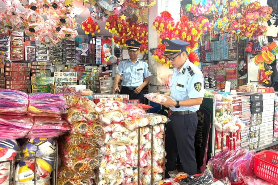 Chi cục QLTT Thanh Hóa đã phát động tháng cao điểm hành động vì môi trường 