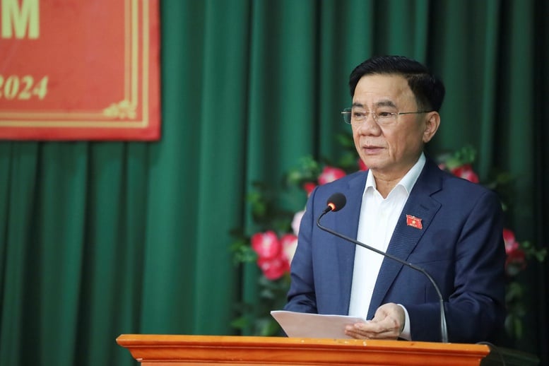 bo chinh tri 2