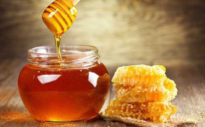 Mật ong là một trong những thực phẩm không bao giờ hết hạn nếu được bảo quản tốt.  