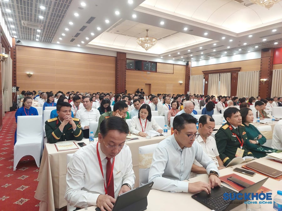 Các đại biểu tham dự đại hội 