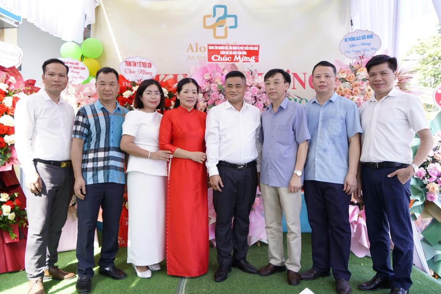 Sự tham dự đông đảo của bà con nhân dân xã Triệu Sơn, tỉnh Thanh Hóa đã góp phần tạo nên bầu không khí sôi động, ấm áp và giàu ý nghĩa cho buổi lễ.