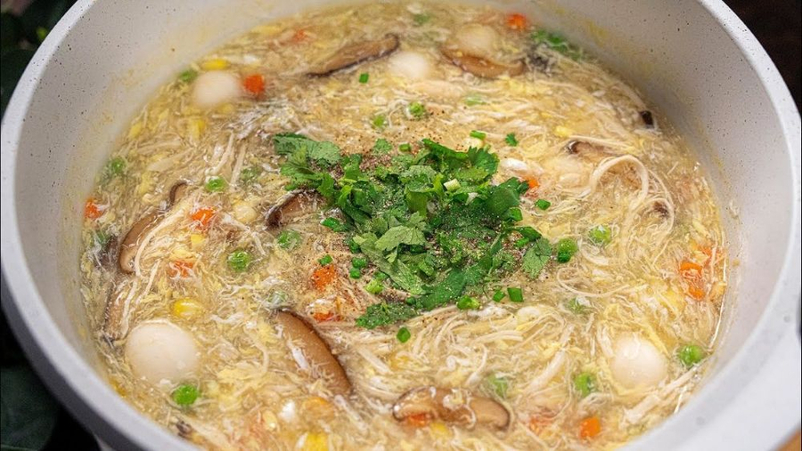 Món súp nóng là lựa chọn của nhiều người và mùa mưa (Ảnh minh họa)