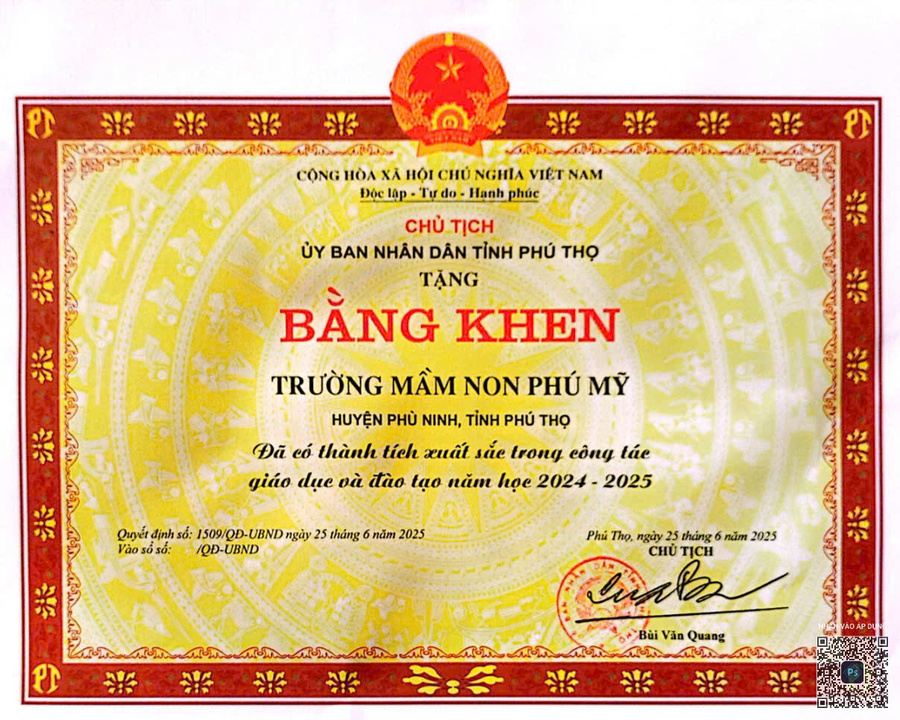 Chủ tịch UBND tỉnh tặng Bằng khen đã có thành tích xuất sắc trong công tác giáo dục và đào tạo năm học 2024 – 2025