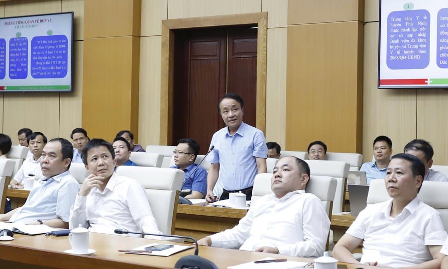 Lãnh đạo Trung tâm Y tế khu vực Phù Ninh kiến nghị, đề xuất một số giải pháp nhằm nâng cao chất lượng khám, chữa bệnh