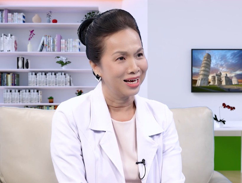 Bác sĩ Lê Thị Ngọc Vân nhấn mạnh: bổ sung canxi đúng cách cần kết hợp vitamin D3, K2 và duy trì vận động để đạt hiệu quả tối ưu (Ảnh: Bee Comm)