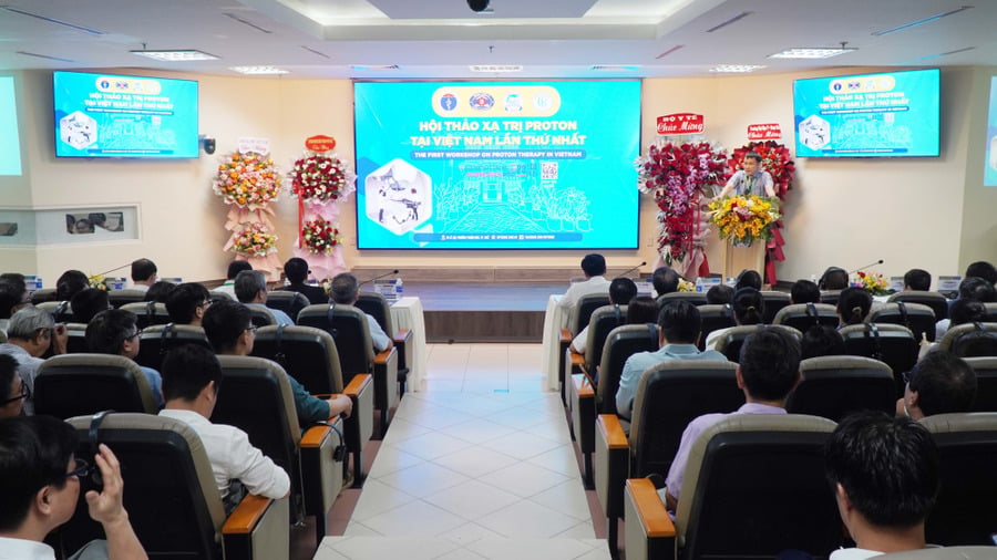 Các đại biểu tham dự Hội thảo