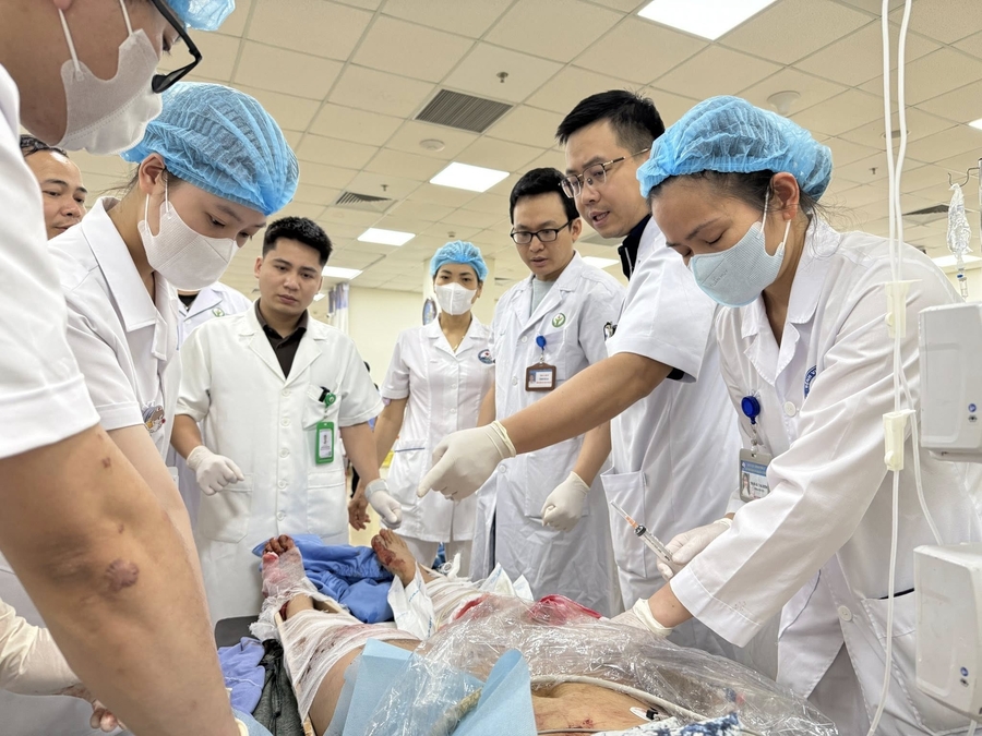 Bộ Y tế yêu cầu trực cấp cứu 24/24h, không để gián đoạn điều trị trong bão số 5