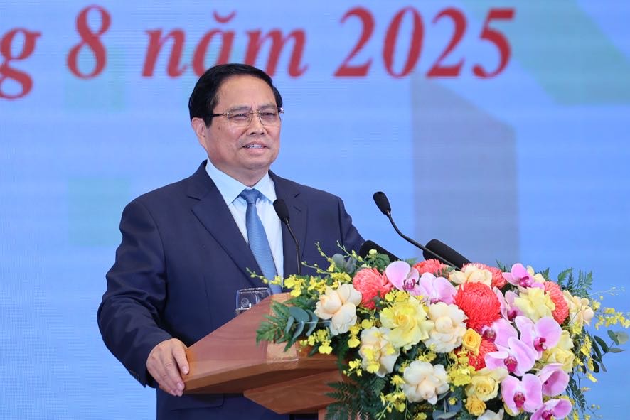 Thủ tướng yêu cầu tiếp tục tạo việc làm, sinh kế để các hộ dân 