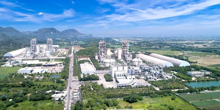 Nhà máy Xi măng Long Sơn tại phường Bỉm Sơn