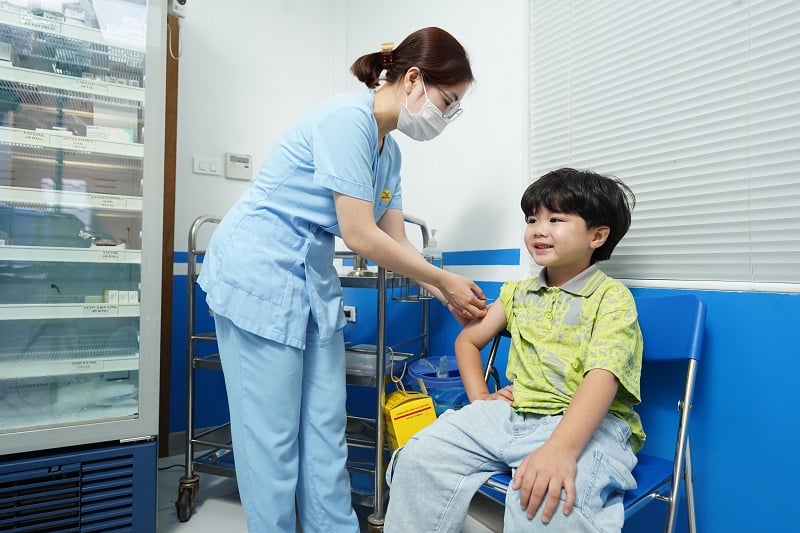 Tiêm phòng cúm mùa là cách hiệu quả nhất để bảo vệ trẻ trước các nguy cơ mắc bệnh và biến chứng nặng