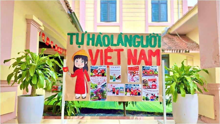 Bảng ảnh “Tự hào là người Việt Nam” thể hiện tình yêu quê hương đất nước ngay từ lứa tuổi mầm non