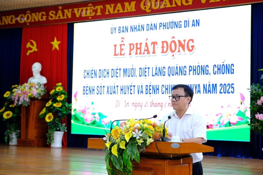 TS.BS.CKII Huỳnh Minh Chín - Phó Giám đốc Sở Y tế Thành phố Hồ Chí Minh phát biểu chỉ đạo tại lễ phát động Chiến dịch diệt muỗi, diệt loăng quăng phòng, chống bệnh sốt xuất huyết và bệnh Chikungunya năm 2025