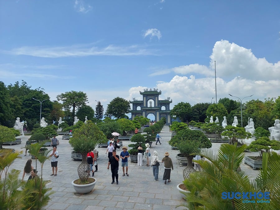 Chùa Linh Ứng Đà Nẵng, nơi trời biển giao hòa giữa đại ngàn