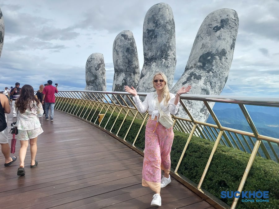 Cầu Vàng trên đỉnh Bà Nà Hills - điểm đến ưa thích của du khách quốc tế khi tới Đà Nẵng