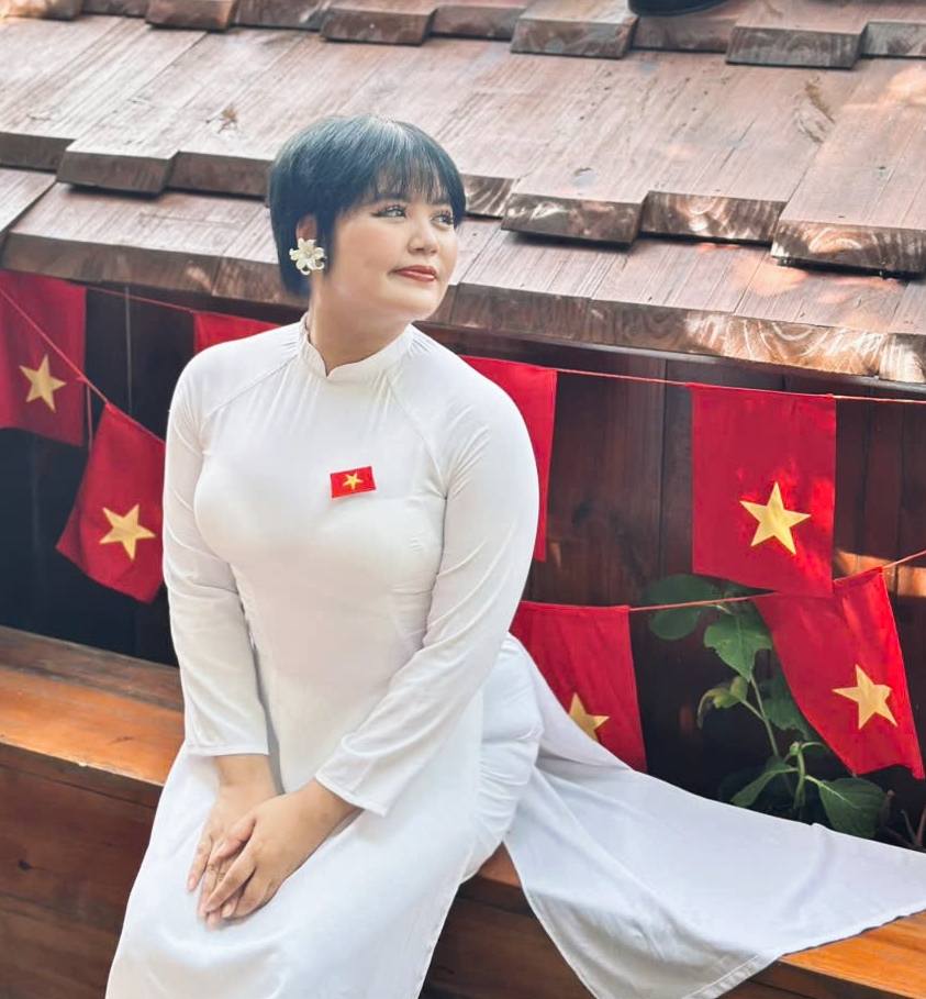 thúy vy 1.1