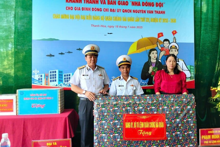 Lễ khánh thành và bàn giao “Nhà đồng đội” cho quân nhân Nguyễn Văn Thành