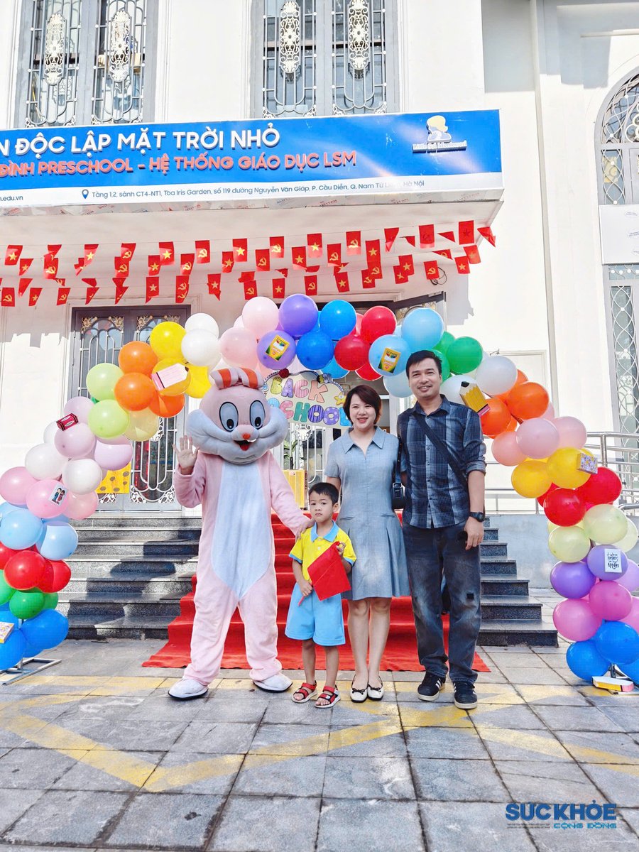 Phụ huynh, học sinh trường Little Sol Montessori Mỹ Đình háo hức kỳ vọng một năm học mới với nhiều thành tựu