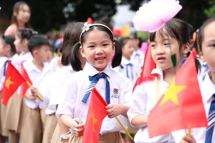 Học sinh trong ngày tựu trường năm học mới
