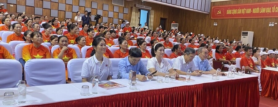 Các đại biểu tham dự “Ngày hội sức khỏe người cao tuổi Việt Nam – 2025”
