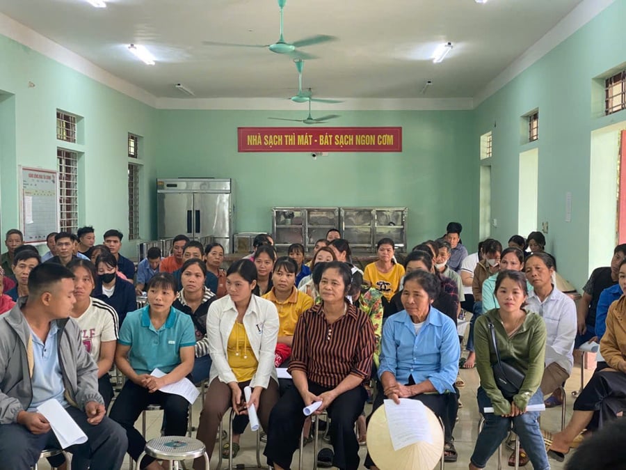  Họp phụ huynh học sinh bán trú Trường PTDTBT THCS Đồng Sơn 