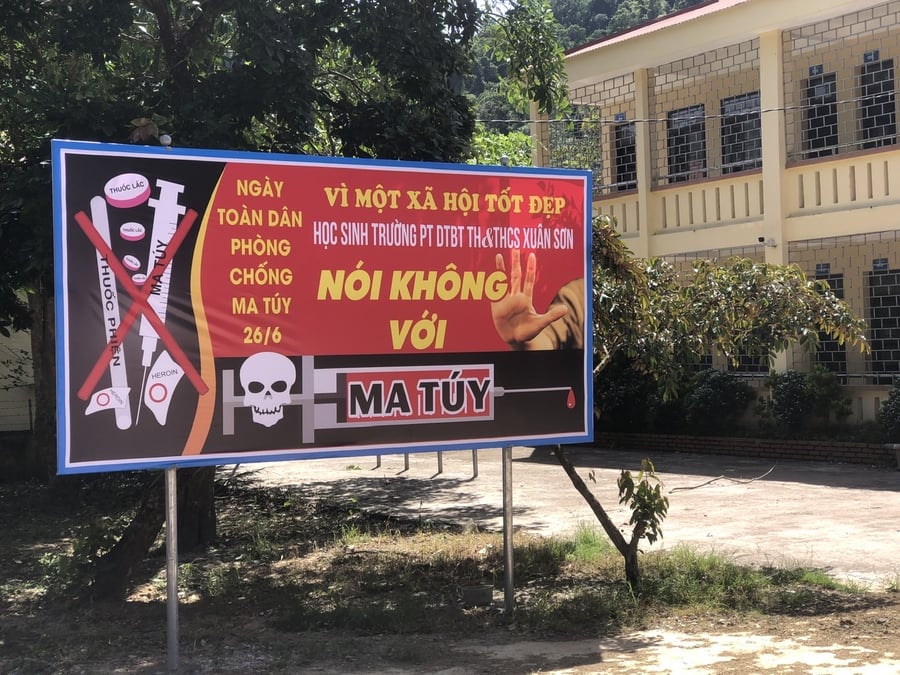 Trường PTDTBT TH&THCS Xuân Sơn nói không với Ma túy