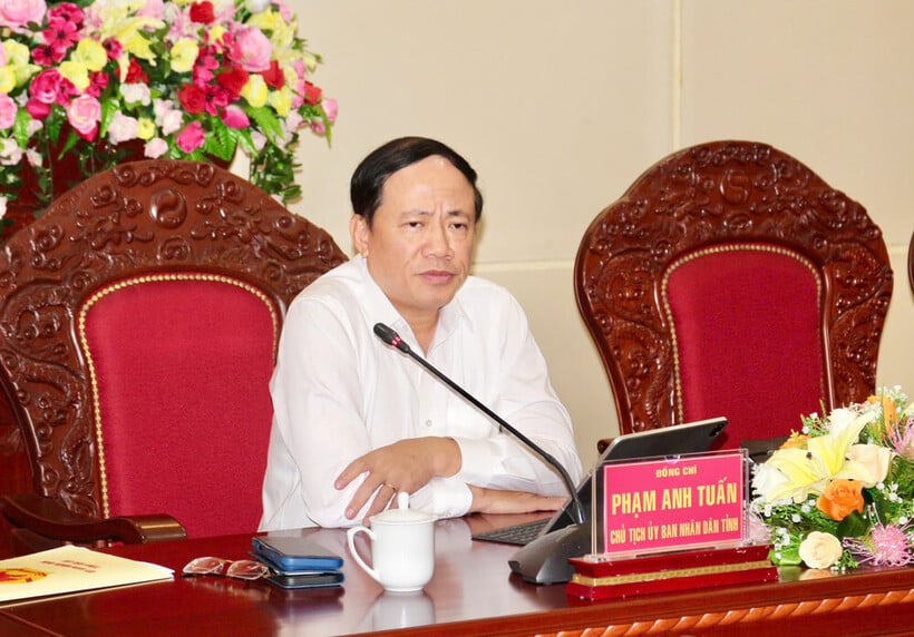 Ông Phạm Anh Tuấn, Phó Bí thư Tỉnh ủy, Chủ tịch UBND tỉnh Gia Lai chủ trì buổi đối thoại ngày 07/9/2025. (Ảnh Vũ Thảo – Báo Gia Lai).