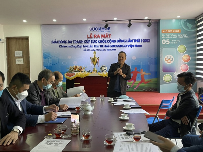 TS Vương Văn Việt – Tổng Biên tập Tạp chí Sức Khỏe Cộng Đồng phát biểu tại buổi lễ.