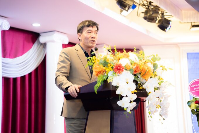 PGS.TS Hoàng Văn Hải - Nguyên Viện trưởng Viện Quản trị Kinh doanh ĐHKT-ĐHQG Hà Nội, Chủ tịch Hội đồng Khoa học Quản lý Kinh tế Viện Công nghệ và Sức khoẻ phát biểu tại sự kiện