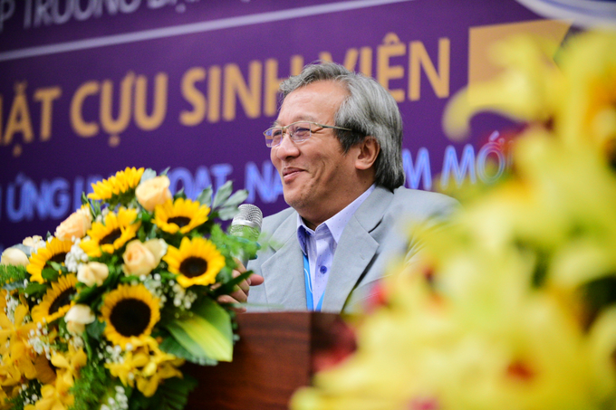 Tiến sĩ Từ Minh Thiện - Hiệu trưởng Trường Đại học Văn Hiến phát biểu tại buổi họp mặt cựu sinh viên