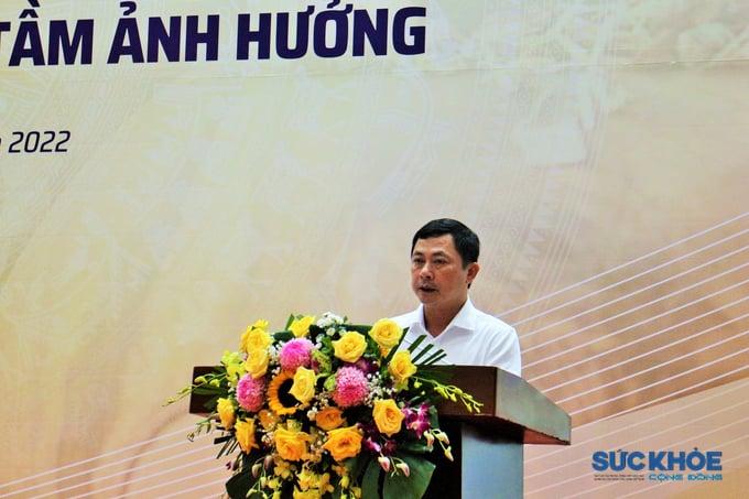 Phó Chủ tịch UBND tỉnh Hà Tĩnh Lê Ngọc Châu thay mặt lãnh đạo tỉnh phát biểu tại hội thảo