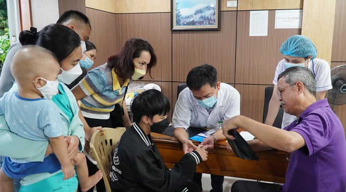 Quảng Bình khám sàng lọc và phẫu thuật cho trẻ khuyết tật. Ảnh: BQB