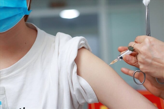 Tiem-Vaccine-Thu-Ngh