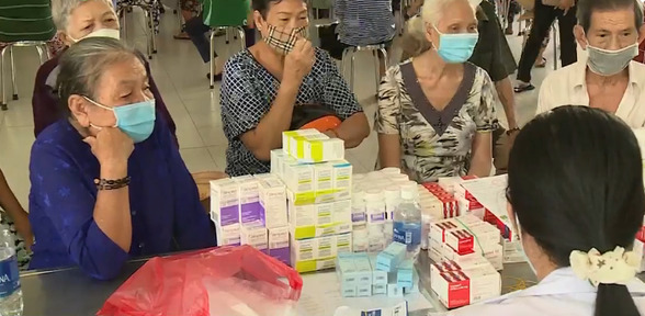 Cần Thơ tổ chức khám bệnh, cấp thuốc miễn phí cho bà con nghèo, gia đình chính sách