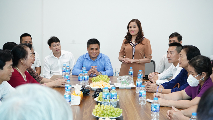 Anh 4
