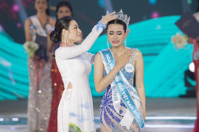 Đinh Như Phương đăng quang Hoa hậu Biển đảo Việt Nam 2022