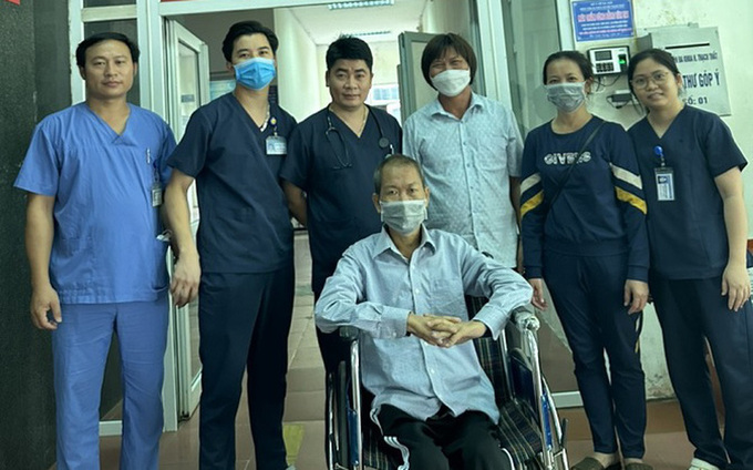 Bệnh nhân được xuất viện. Ảnh: VTV