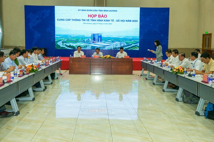 Toàn cảnh buổi họp báo