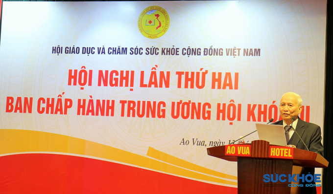 PGS.TS.BS.NGND. Nguyễn Võ Kỳ Anh - Phó Chủ tịch Hội phát biểu tại Hội nghị
