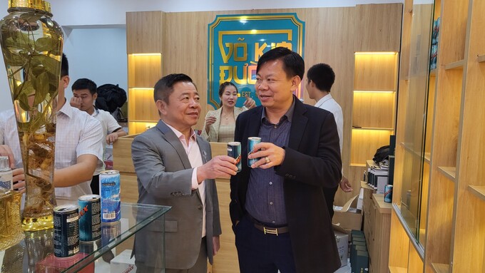 Tập đoàn Y Dược Sâm Ngọc Linh mang tới các sản phẩm tiêu dùng lành mạnh, phục vụ đời sống sức khoẻ, vui vẻ, hạnh phúc cho mọi người tiêu dùng    