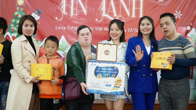 Kim_Phuc_Sac2