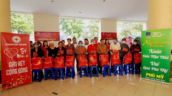 PVFCCo triển khai chương trình “Xuân yêu thương - Tết sẻ chia” với mong muốn chung tay giúp các gia đình khó khăn có cái Tết đầy đủ hơn, đầm ấm hơn