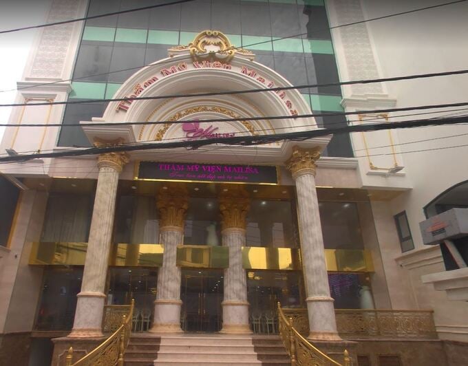 Công ty TNHH Mai Li Sa (chăm sóc da) địa chỉ 86 - 88 - 92 Huỳnh Văn Bánh, P.15, Q.Phú Nhuận bị xử phạt 160 triệu đồng, đình chỉ hoạt động 18 tháng