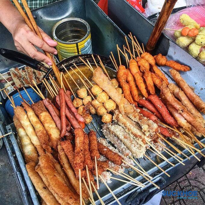 Chảo chiên dầu đen kịt