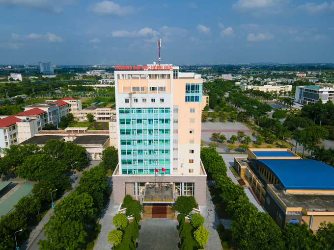 Trường Đại học Hồng Đức.