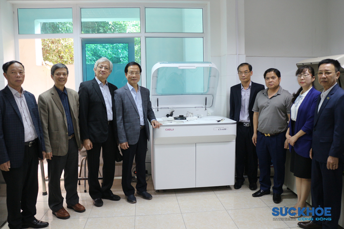 Đoàn Lãnh đạo Hội GDCSSKCĐ Việt Nam tham quan Bệnh viện